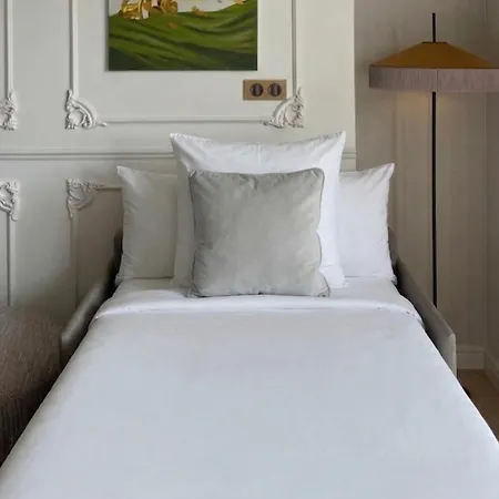 Merveil Signature Hoche - Eiffel Tower View Apartment Paris