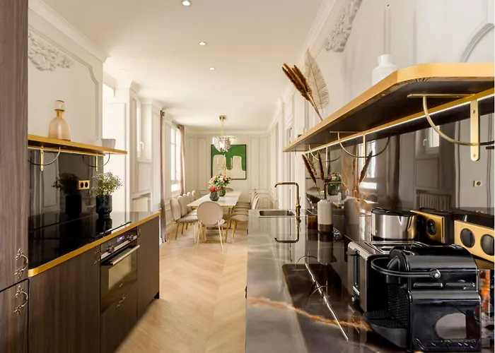 Merveil Signature Hoche - Eiffel Tower View