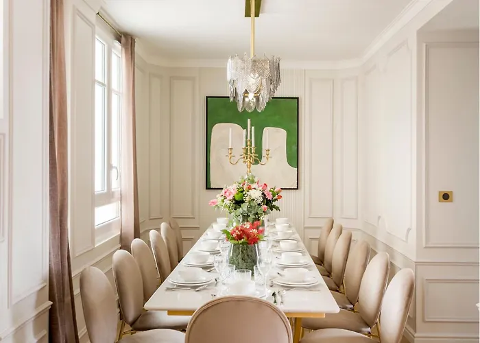 Appartamento Merveil Signature Hoche - Eiffel Tower View Parigi